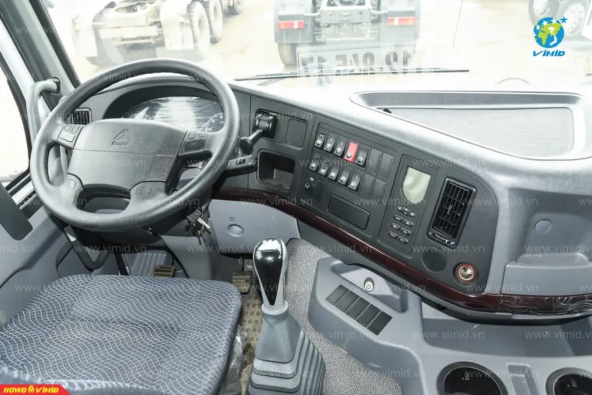  xe trộn V7G 380 12M3