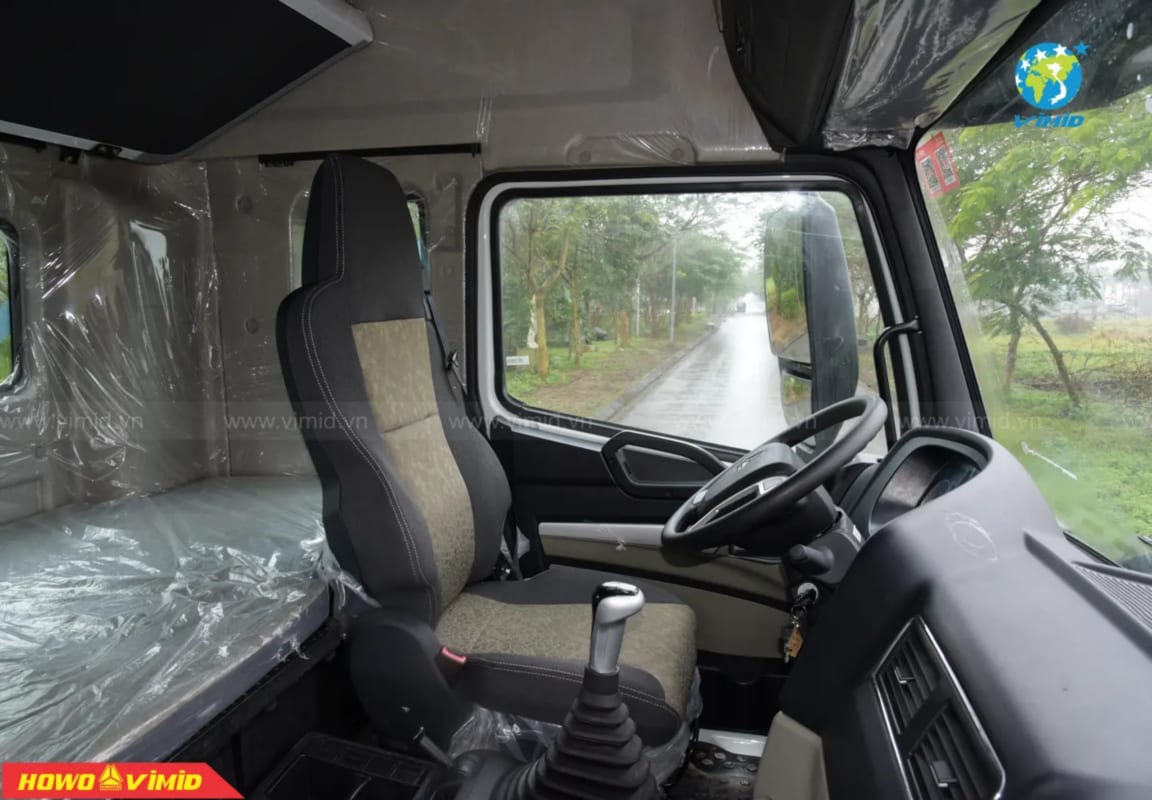 NX 8x4 thùng mui bạt